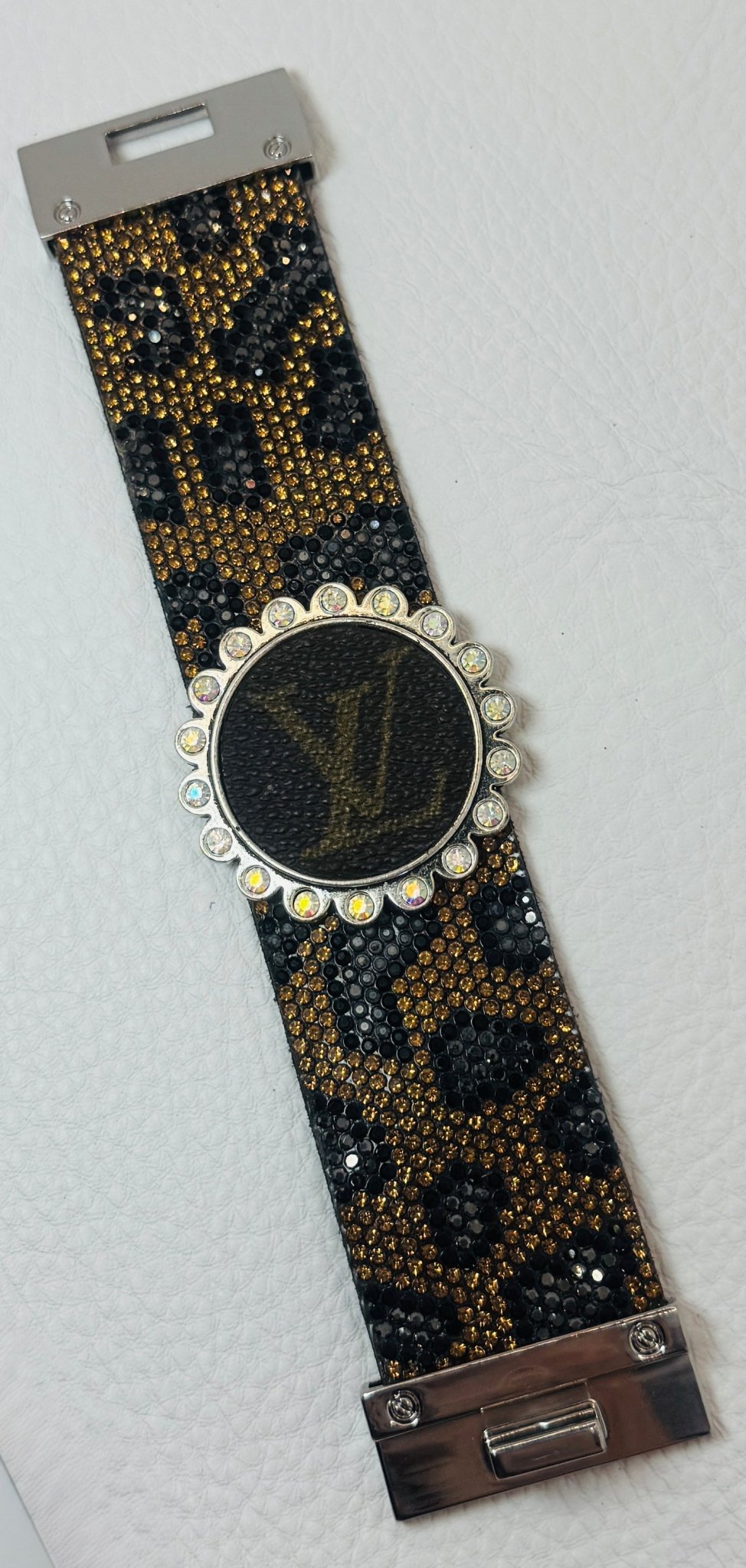 Handmade Bracelet: Jungle Flash - Jagged Leather