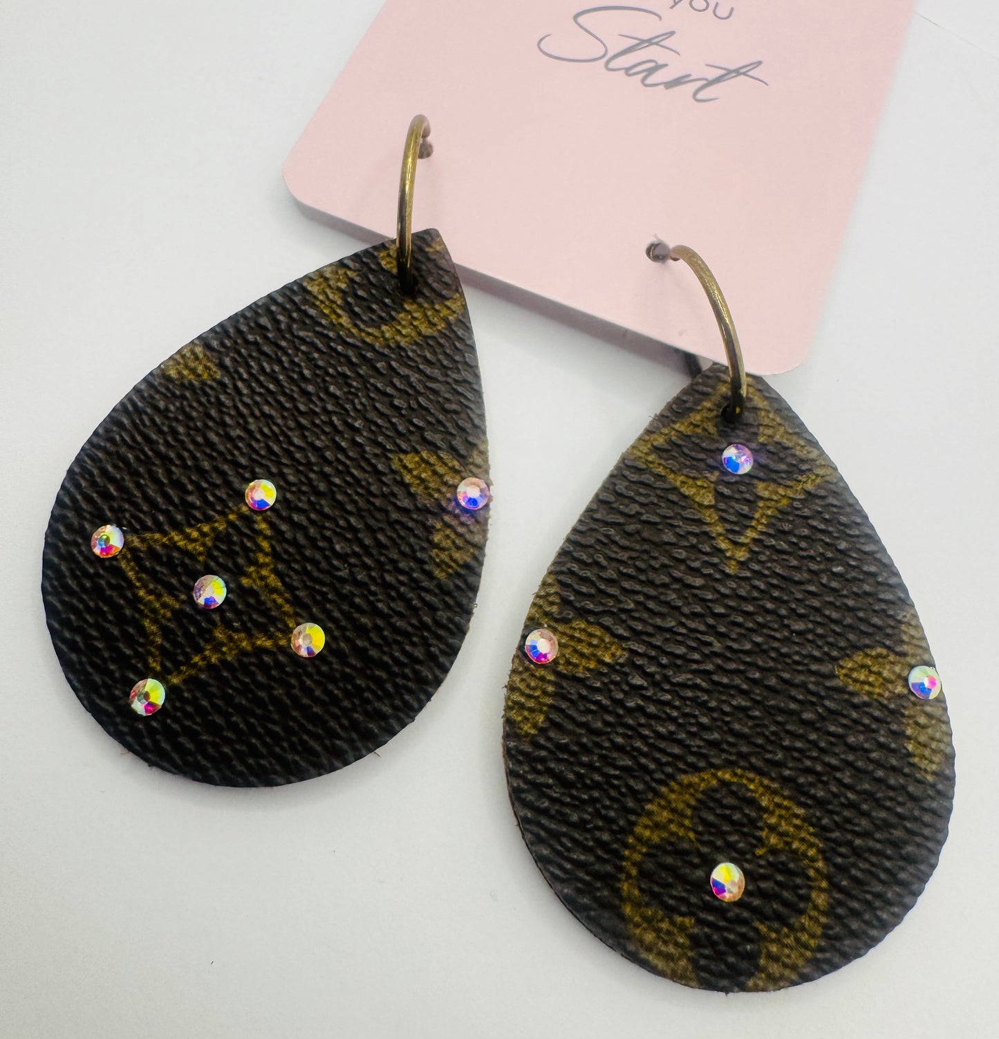 Designer Earrings: Connect the Dots