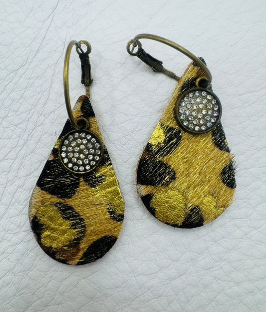 Unique Earrings: leopard shine & Shimmeer - Jagged Leather