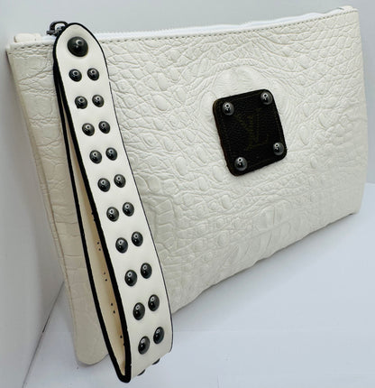 Wristlet - Gator White