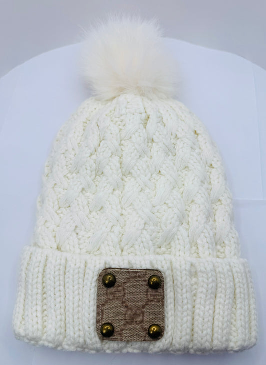 White gig Designer Toboggan