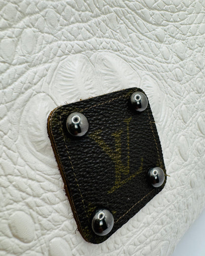 Wristlet - Gator White